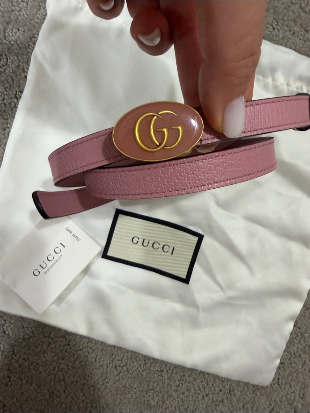 Gucci Rose Pink Leather Double G Belt authentic worn 1 time size 90 beauty